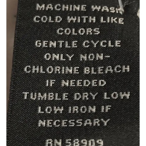 Women’s Investment Brand XL Red Top NWT - Picture 7 of 7